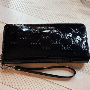 Jet Set Large Logo Wallet